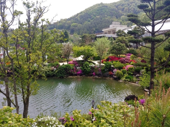 하늘물빛정원 글램핑 - 자연 속 힐링 캠핑의 모든 것