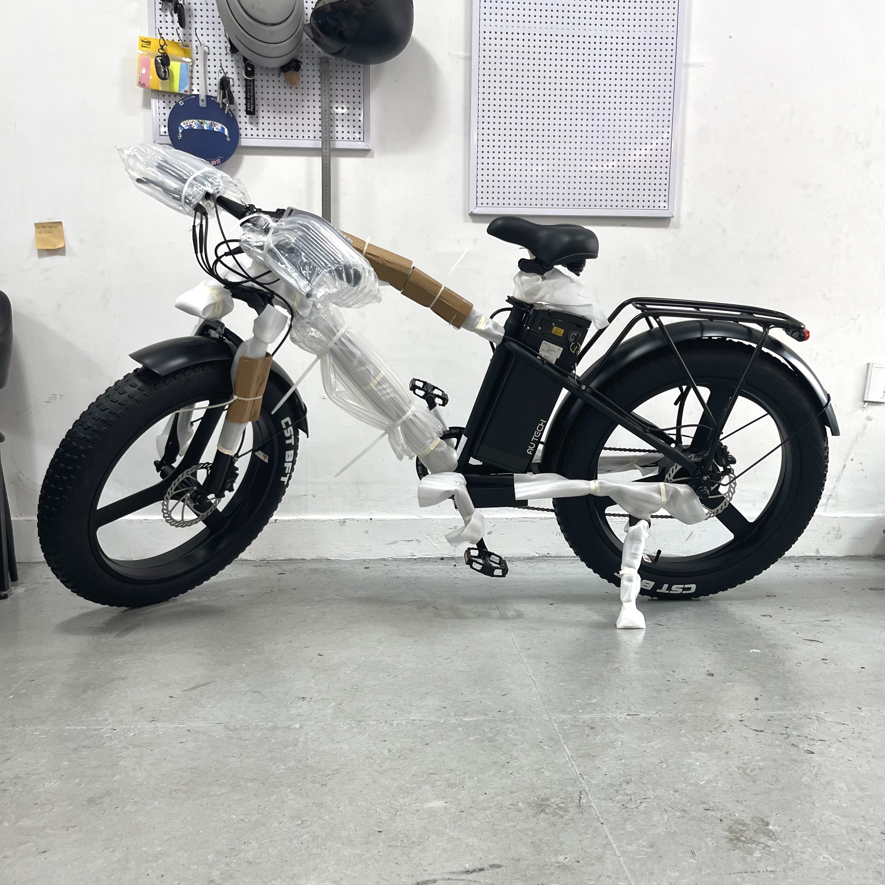 수원 전기자전거 판매점: AU테크 스카닉 F100 팻바이크 조립-모빌리티솔루션 수원 전동자전거 매장