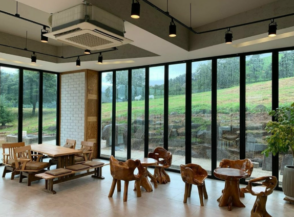 출처-지라산치즈랜드 공식홈페이지 구례 지리산 치즈랜드 수선화 실시간 4월 국내여행 추천