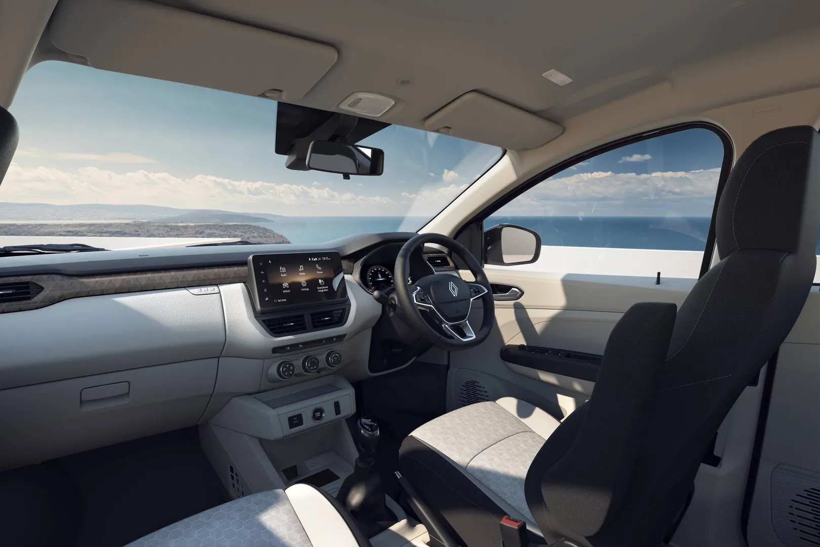 르노 트라이버 차량 이미지