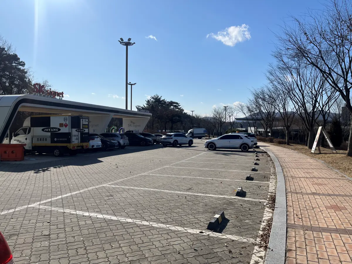 덕평휴게소-인천방향-전기차충전소