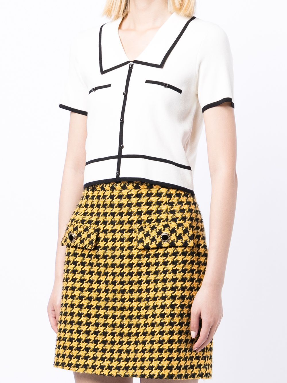 솔로지옥 신슬기 옷 반팔니트 상의