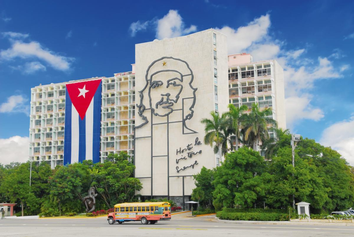 레볼루시온 광장 Plaza de la Revolución