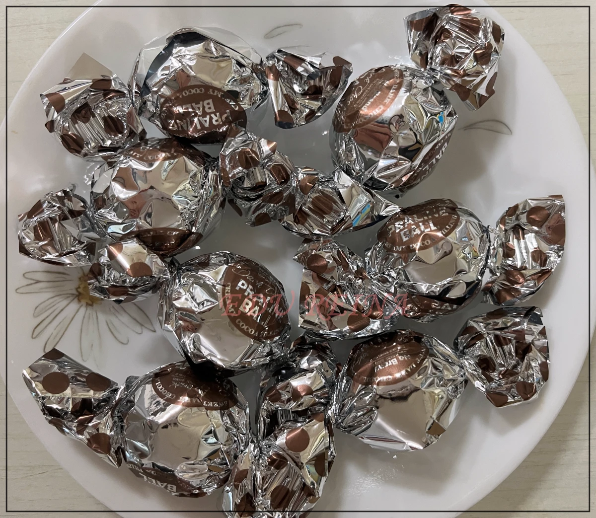 노브랜드-초콜릿류-다크초콜릿프랄린볼-개별포장