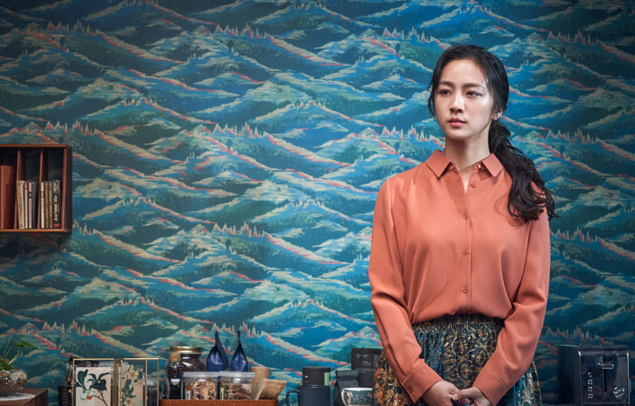영화 헤어질 결심에서 여주인공 탕웨이와 그녀의 방 모습
