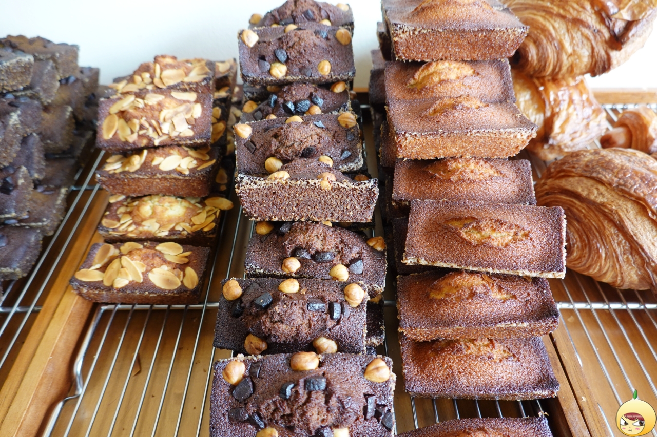 아몬드 & 초코헤이즐넛 & 플레인 휘낭시