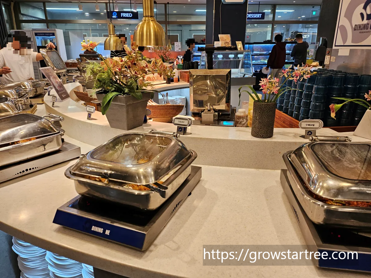 다이닝원 본점 홀