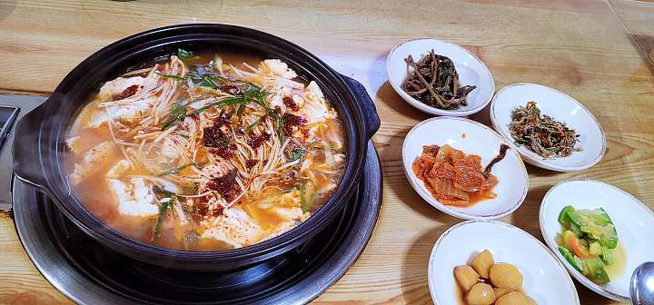 식객 허영만 백반기행 임백천 편 촌두부전골 들기름 두부구이 순두부 손두부 양구 맛집 소개