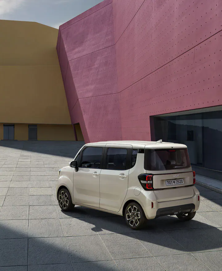 2023년형 기아 레이 후면 사진