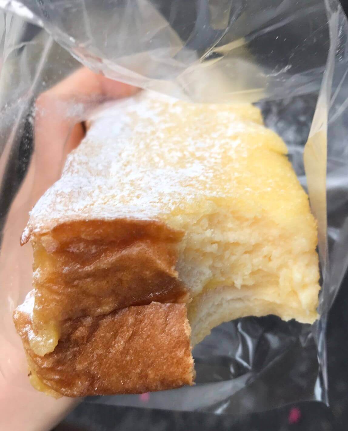 무츠카도에서 구입한 프렌치토스트 사진입니다.