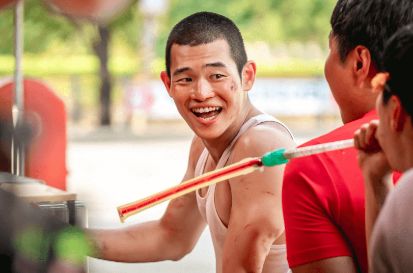 리더 양철홍(김정진)