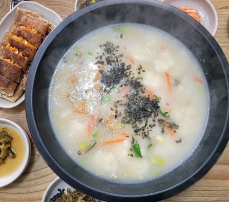 백반기행-원주-옹심이메밀칼국수-또박이옹심이칼국수