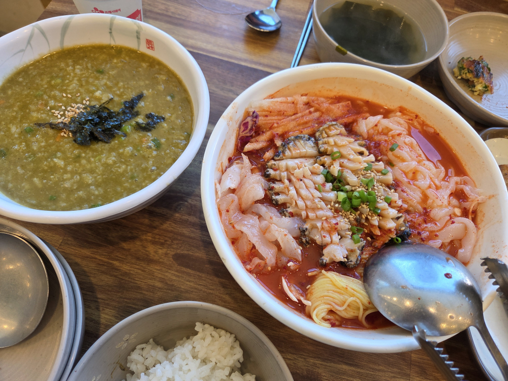 경남 맛집 동피랑전복마을 전복물회
