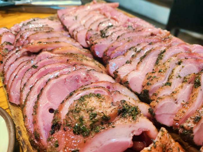 백반기행 안재모 편 참나무 훈제 통오리 장작 구이 바베큐 오리고기 통삼겹살 목살 BBQ 고양 서오릉 맛집 소개