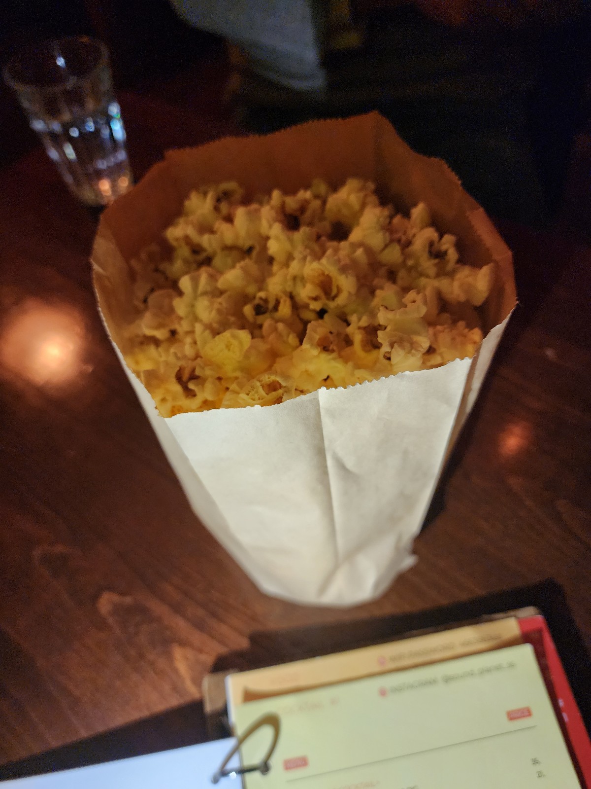 기본 안주 팝콘