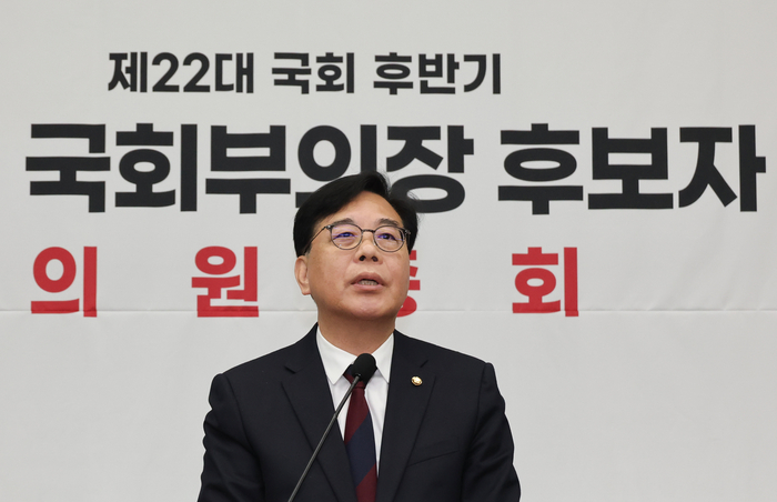 이재명 대통령 모란시장 방문 논란 총정리: 관권 선거인가 민생 행보인가? (법적 쟁점 및 정치적 파장 분석)