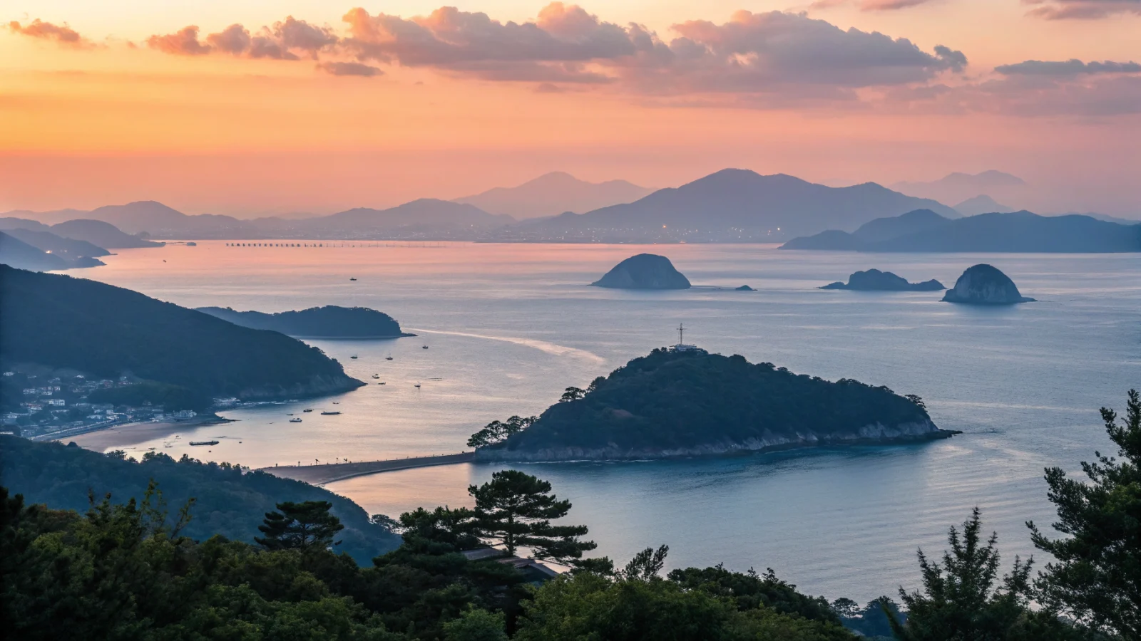 노을아래 섬과 바다를 표현한 이미지