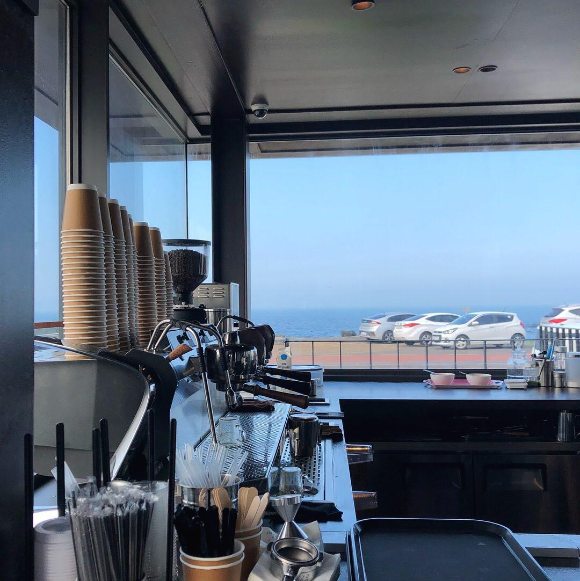 제주동쪽 카페 르토아베이스먼트1