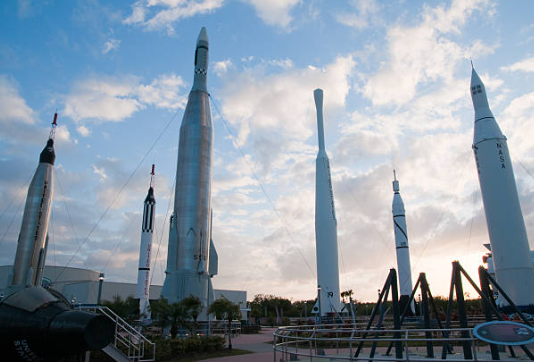 스페이스 X의 역사와 프로젝트, 성과, 기업 가치, 미래 전망.