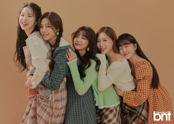 해인 라붐 나이 레전드 프로필 키 고화질 화보 인스타 발 복근 과거 움짤