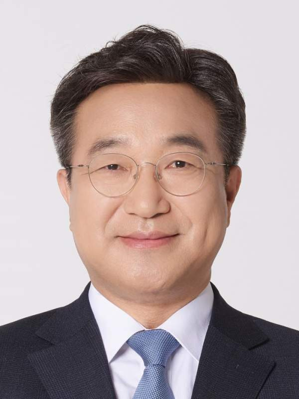 윤호중 행안부 장관 프로필 나이 고향 학력 경력 가족 논란 (장윤기 사건 사과 및 스타벅스 탱크데이 이슈 핵심 정리)