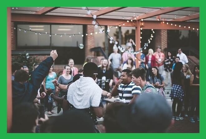 동창회-파티-전경