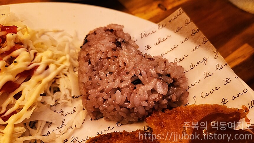 담아-돈가스-밥