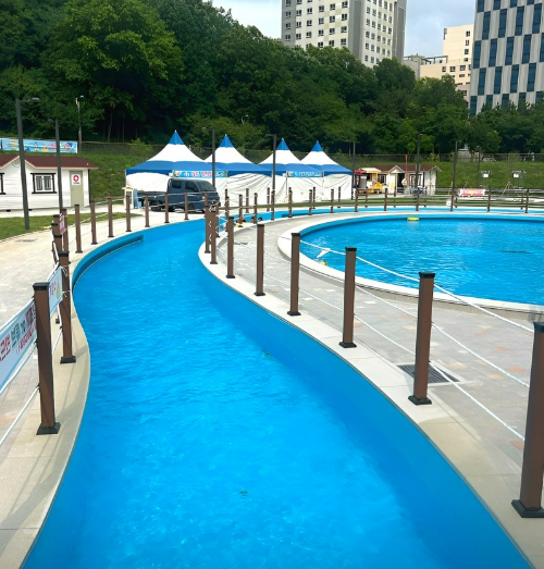 남동물빛물놀이터 시설사진