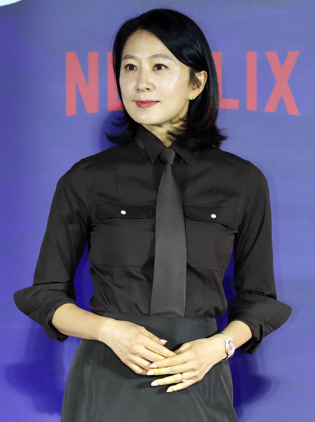 김희애 프로필