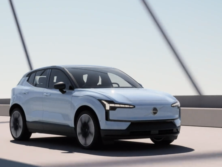 볼보 전기차 ex30