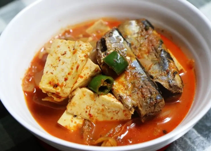 꽁치통조림 김치찌개 끓이는법 레시피_9