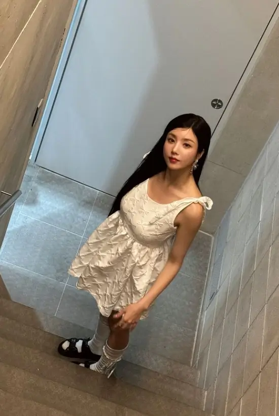 권은비 프로필 워터밤 화보