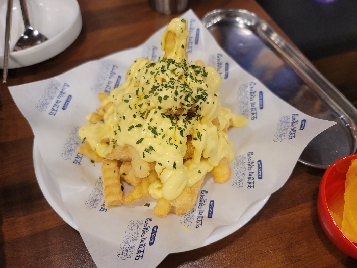 버터갈릭 감자튀김