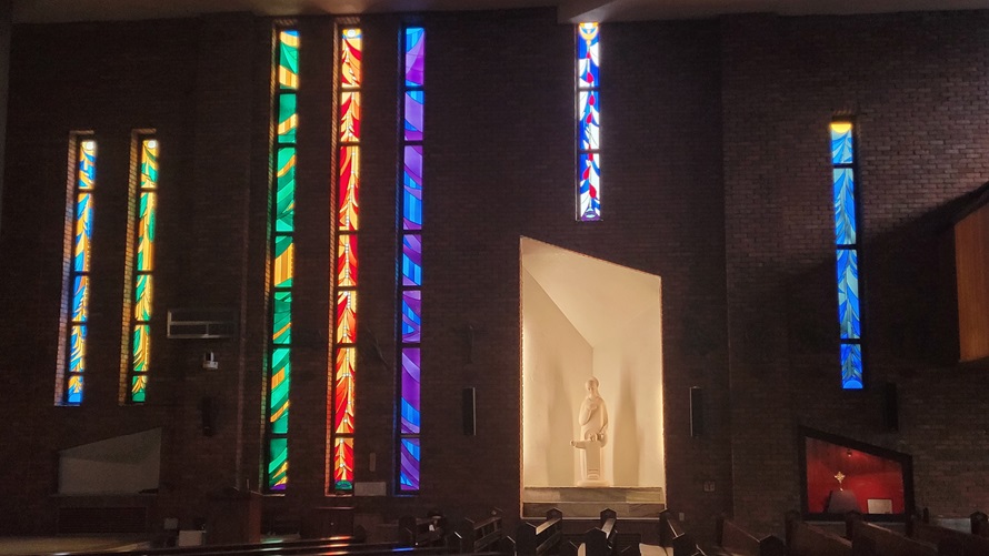 청담동성당 스테인드글라스