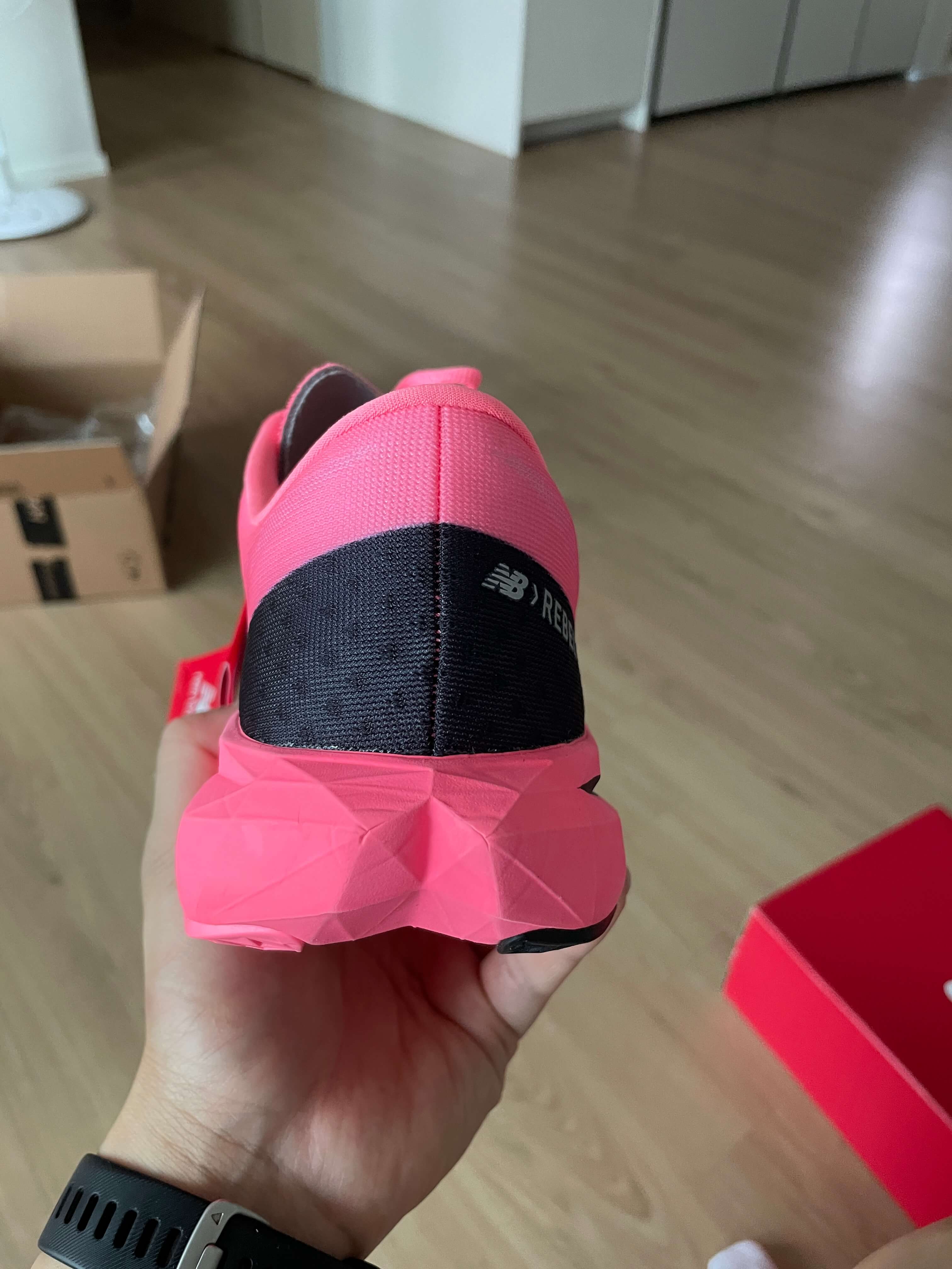 뉴발란스 퓨어셀 레벨 v4 