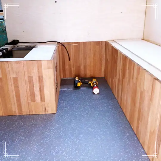 생방송오늘저녁 대둔산 나무 우드 캠핑카 제작 리모델링 공방 제작 의뢰 및 강좌 특강 추천