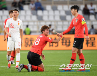 한국_중국_축구_하이라이트