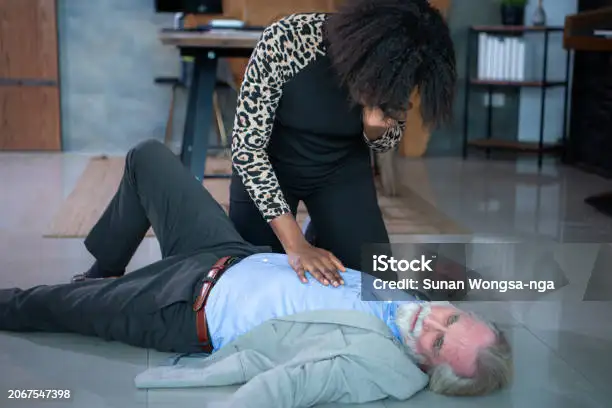 쓰러진 사람의 모습