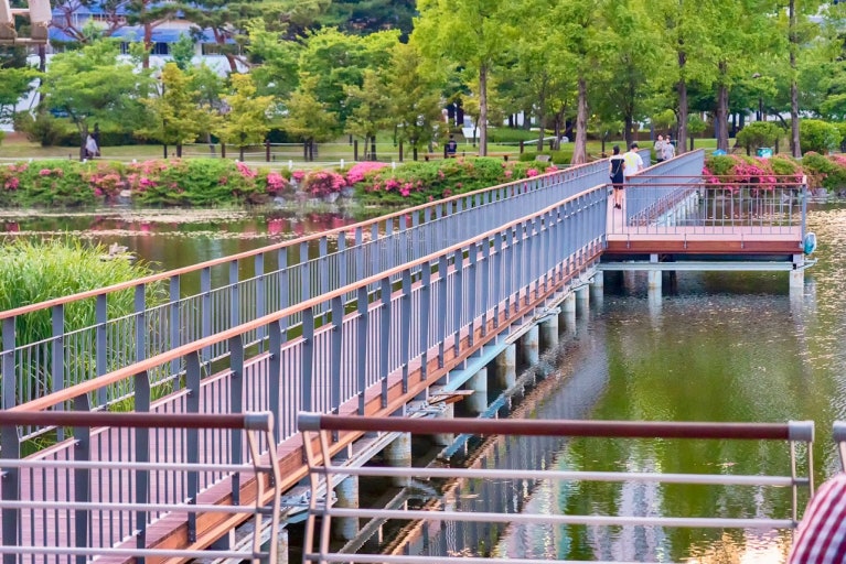 연지 공원