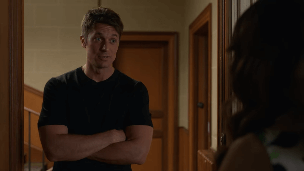 에밀리-파리에-가다-시즌2-6화