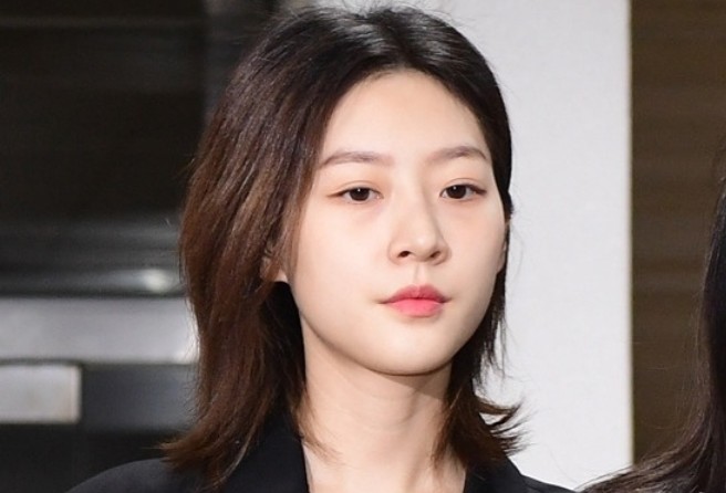 김새론