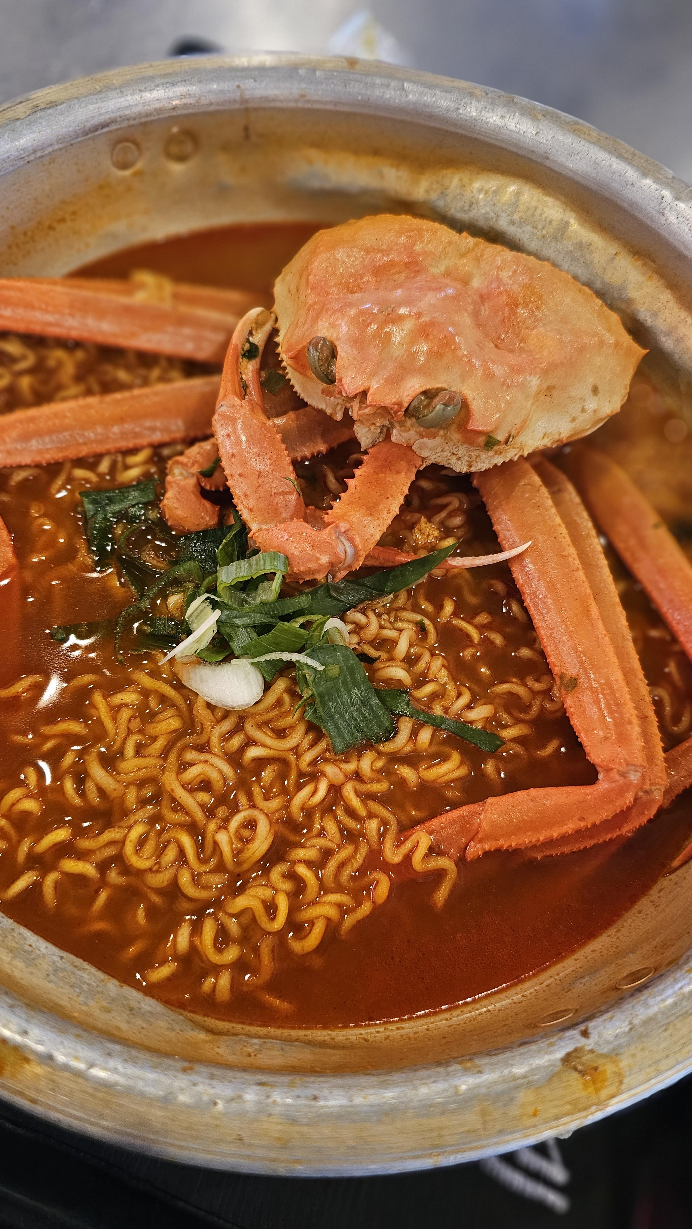 예산상설시장에서 즐긴 특별한 미식 여행: 카이막모찌, 홍게라면, 연돈볼카츠 후기