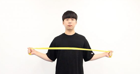 회전근개 어깨통증 세라밴드운동 어깨운동 오십견 어깨재활 근육강화 통증관리 자가치료 물리치료