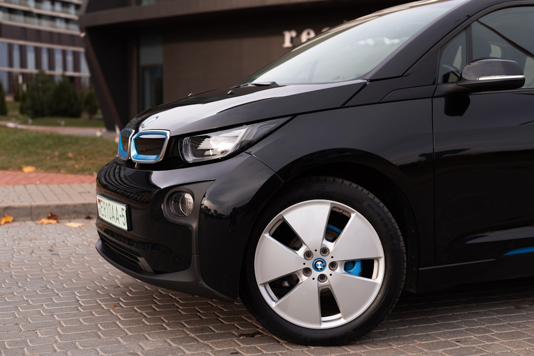 i3