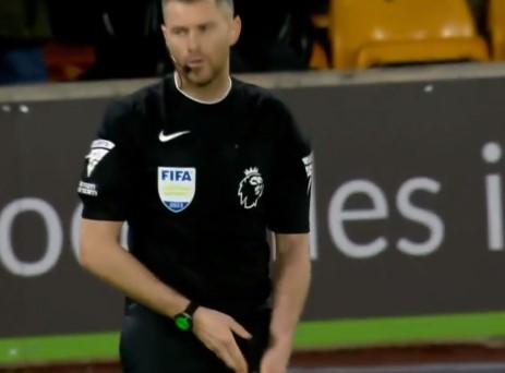 심판의 오프사이드 판정