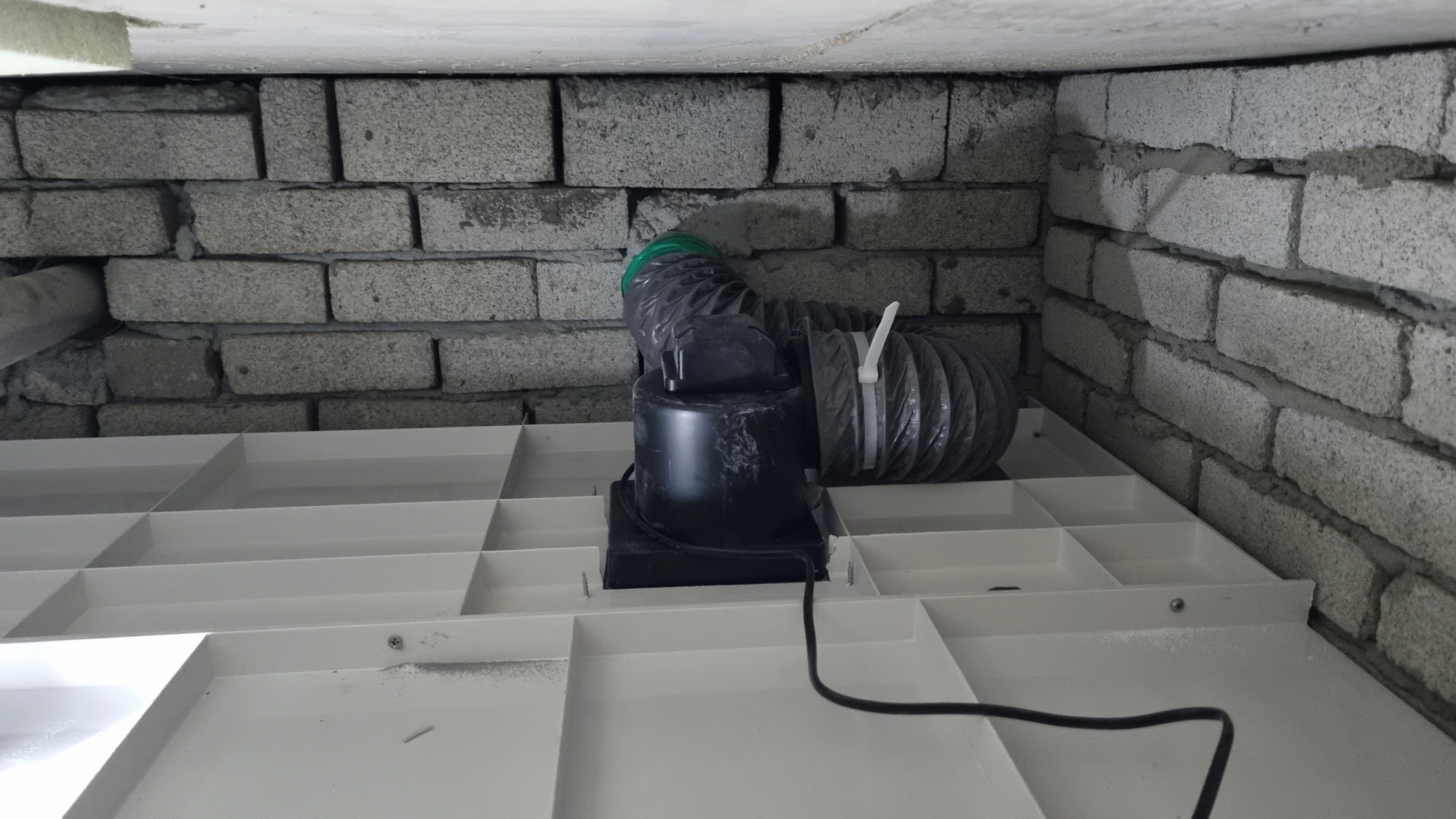 댐퍼 일체형 환풍기 설치 모습