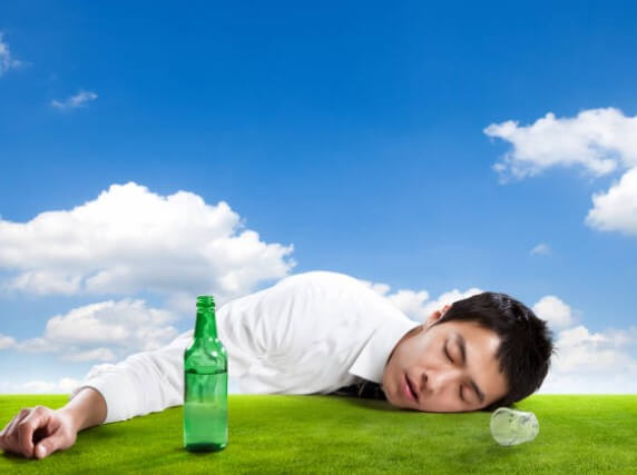 술을쏟는꿈