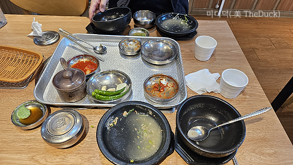 김해_돼지국밥_함안가마솥국밥_완국
