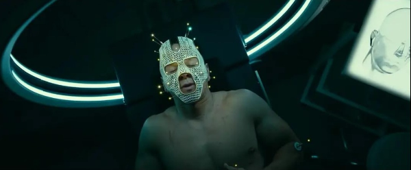 기억을-되찾기-위해-노력하는-마크-월버그-인피니트