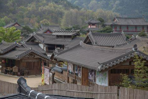 부여 서동요 테마파크내 한옥풍경, 육룡이나르샤 촬영지